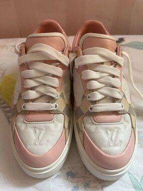 Louis Vuitton Pink and White Women’s Low-Top Sneakers